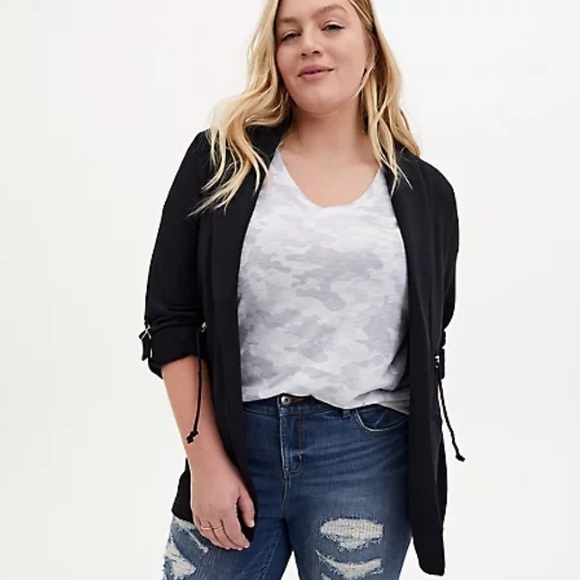 Torrid BLACK MODAL FLEECE ANORAK NWT - Picture 1 of 3